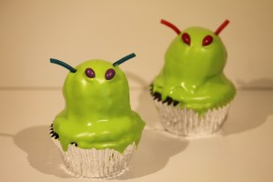 Alien Cupcakes 