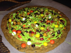 Halloween Cookie Pizza