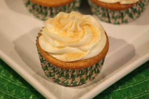 Cinnamon Apple Cupcakes