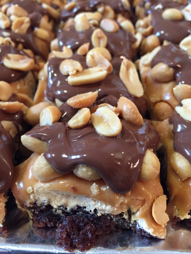 Snickers Brownie Bites