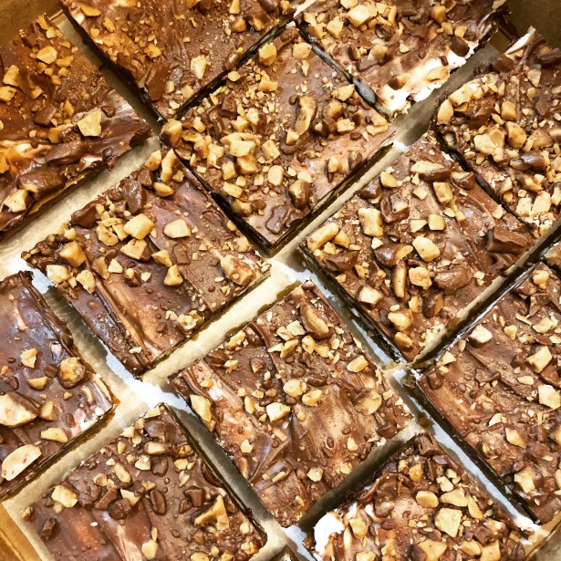 Almond Chocolate Cookie Bars